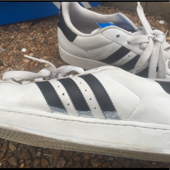 Adidas Classics Mens Shell Toed Size 11 SEE PICS - Picture 4 of 7